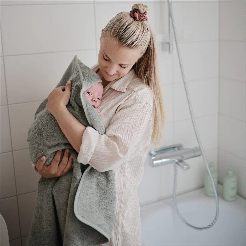 Mushie Hooded Towel - Moss - Image 3